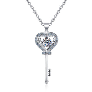 925 Sterling Silver Round Cut CZ Key Heart Pendant Necklace 1