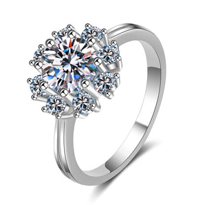 925 Sterling Silver Round Cut CZ Halo Ring 1