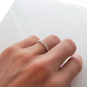 925 Sterling Silver Ring thin, Twisted 2