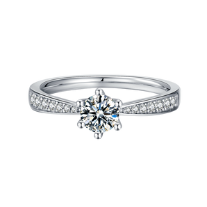 925 Sterling Silver Round Cut CZ Ring 2