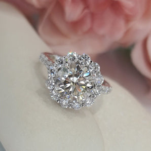 2.50 CT Round Halo CVD G/VS2 Diamond Engagement Ring 1